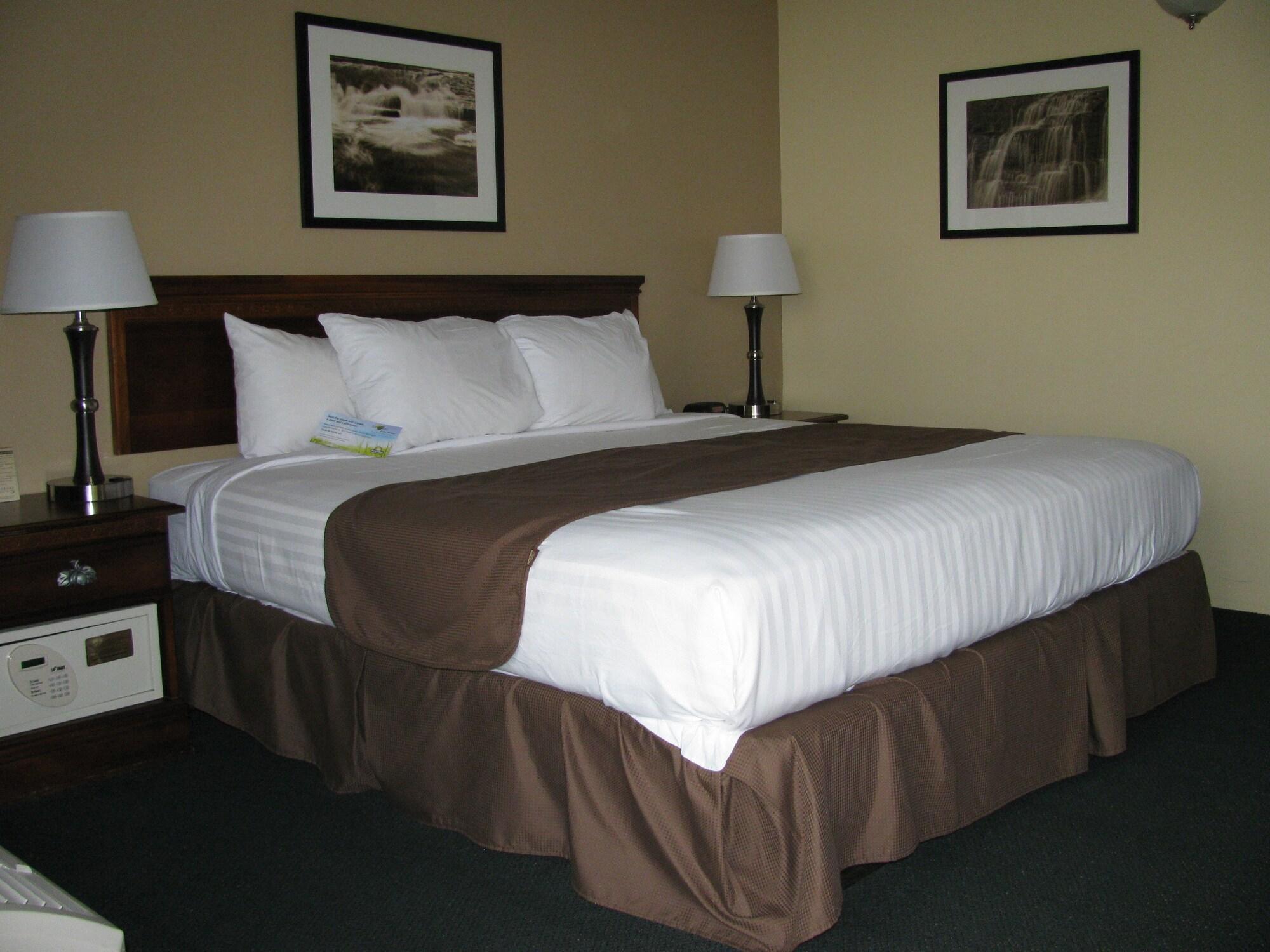 Quality Inn & Suites Vandalia Near I-70 And Hwy 51 Esterno foto