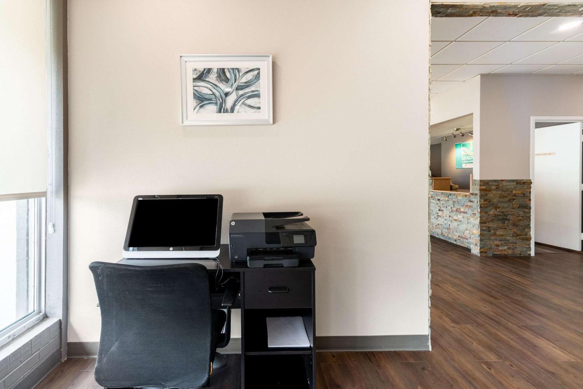 Quality Inn & Suites Vandalia Near I-70 And Hwy 51 Esterno foto