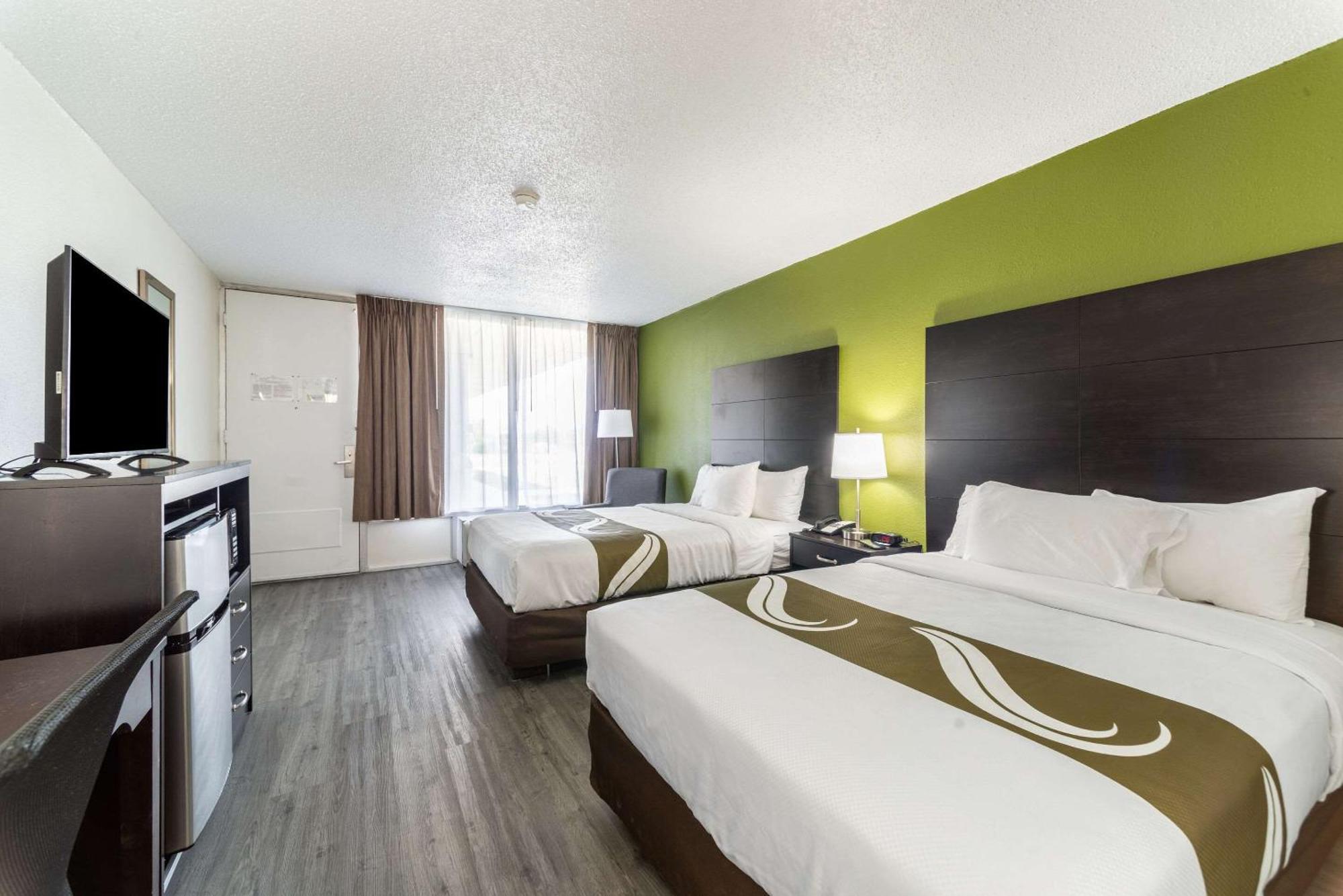 Quality Inn & Suites Vandalia Near I-70 And Hwy 51 Esterno foto