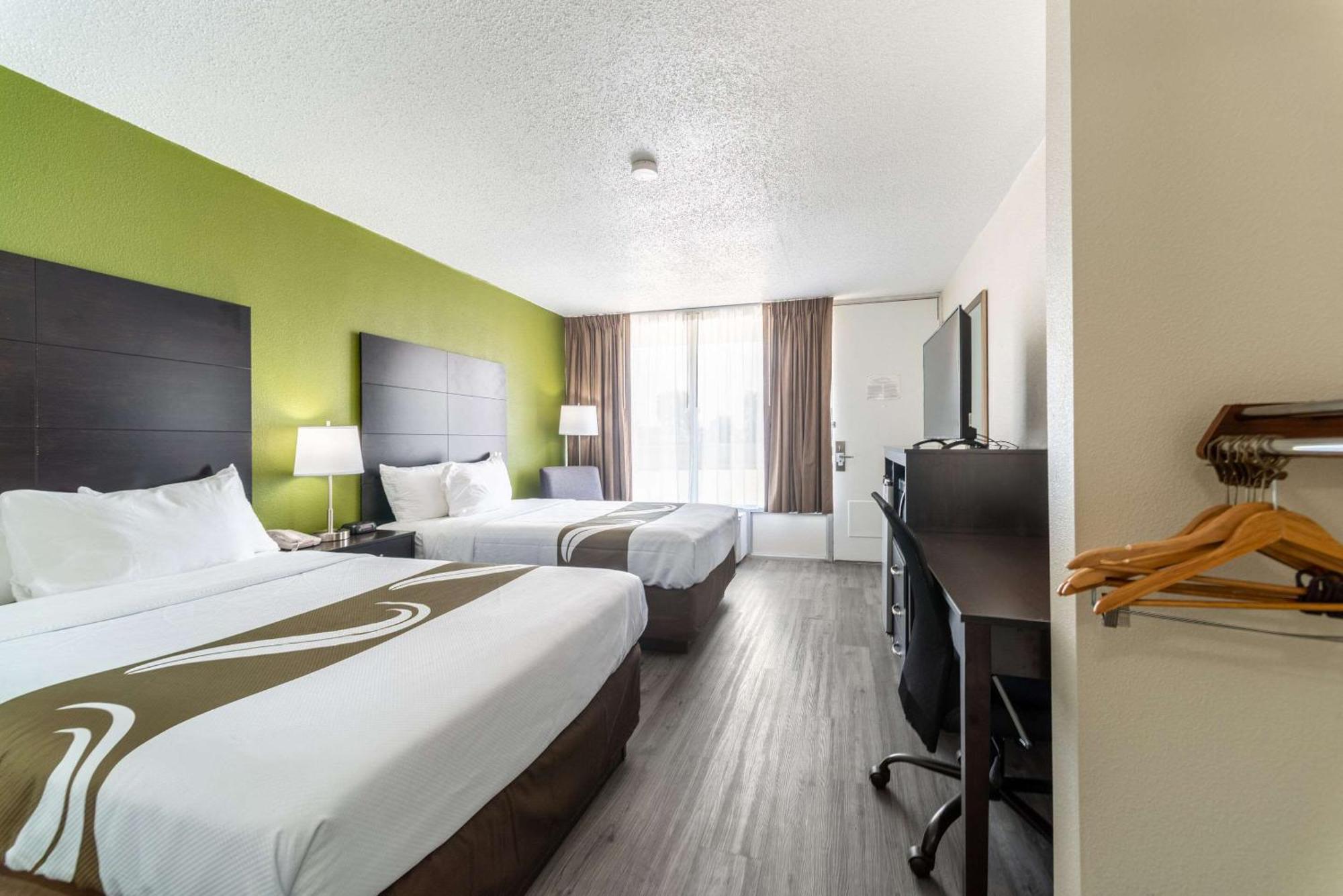 Quality Inn & Suites Vandalia Near I-70 And Hwy 51 Esterno foto