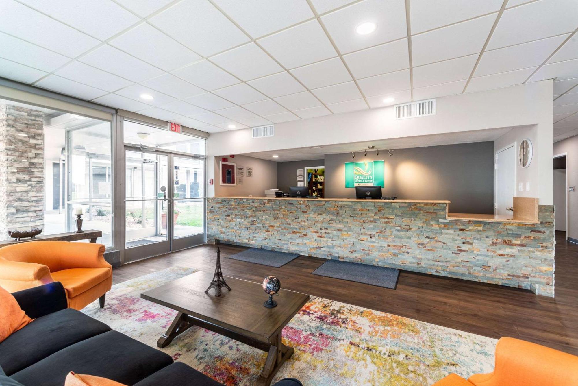 Quality Inn & Suites Vandalia Near I-70 And Hwy 51 Esterno foto