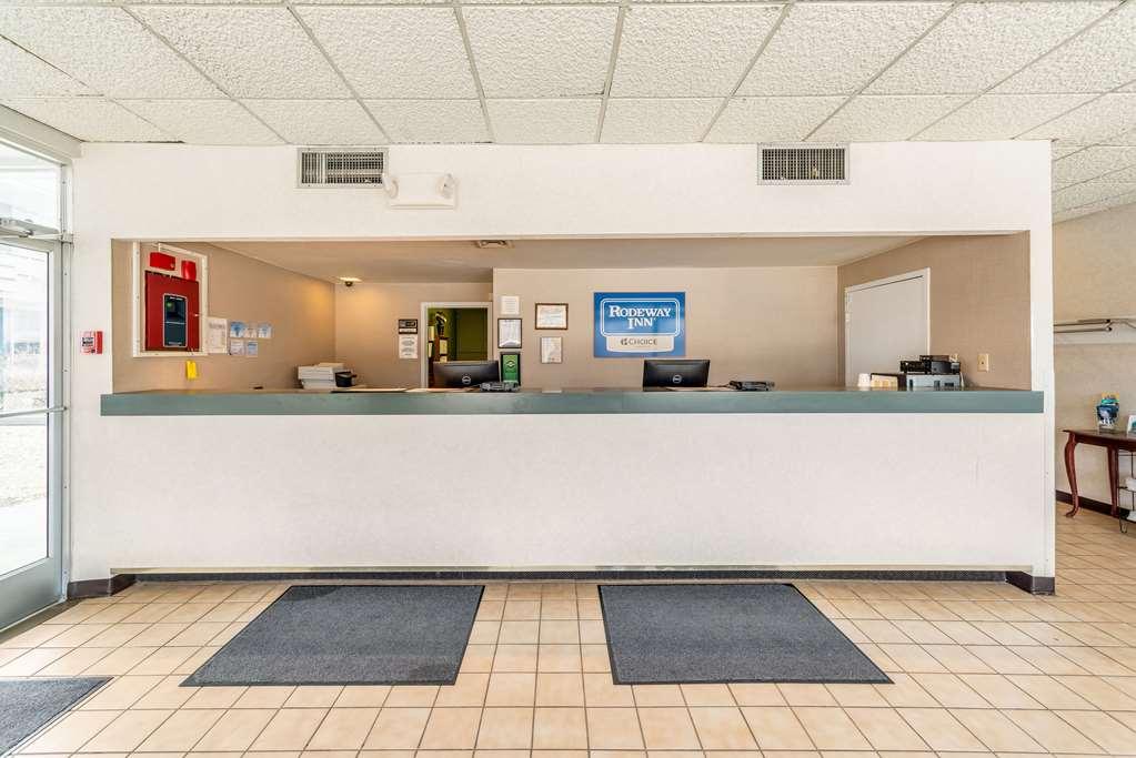 Quality Inn & Suites Vandalia Near I-70 And Hwy 51 Interno foto